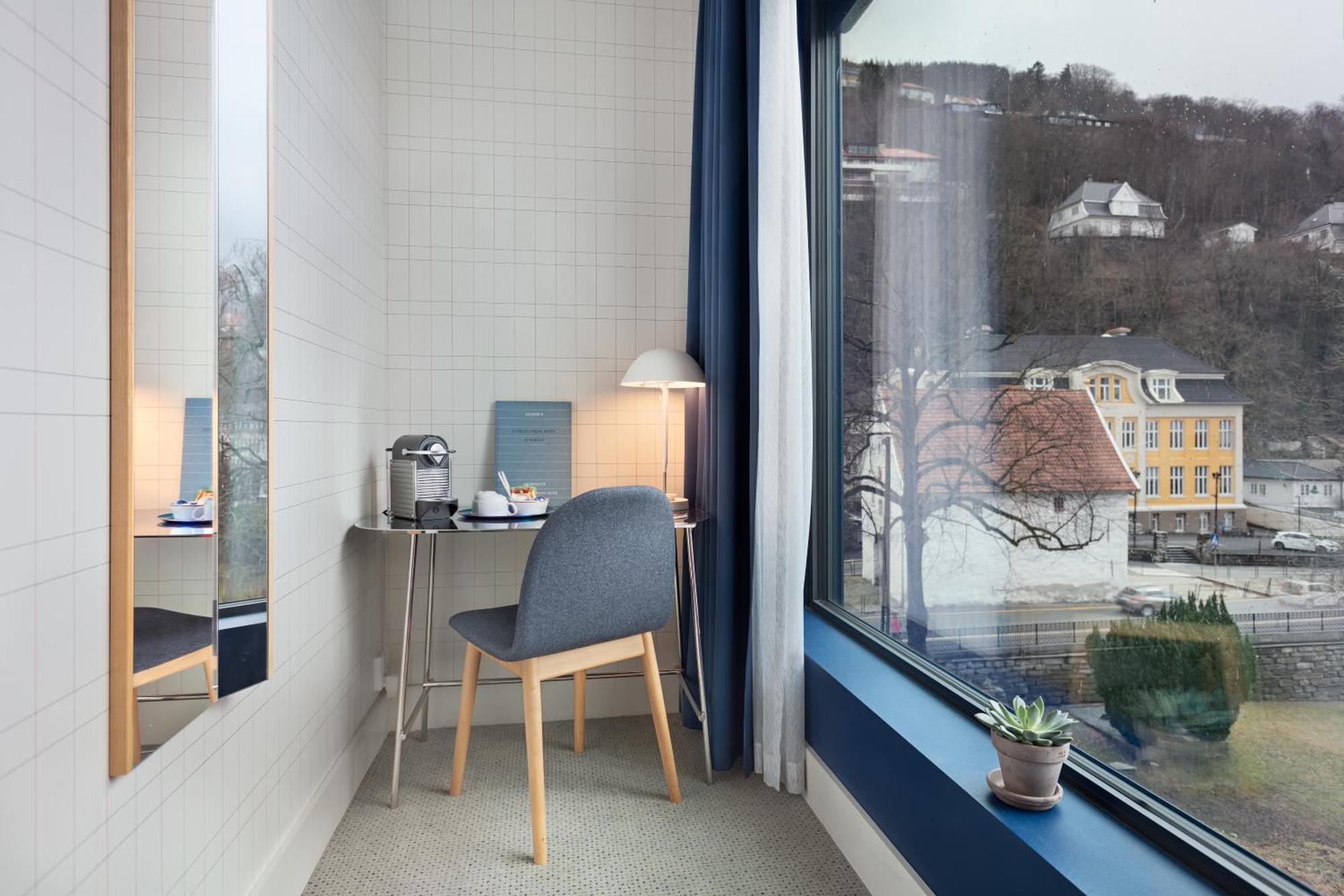 Zander K Hotel Bergen Zimmer foto